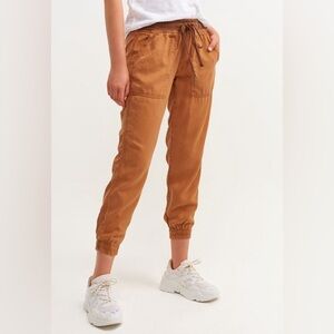 Forever 21 Brown Linen Blend Belted Jogger Pants - Size L